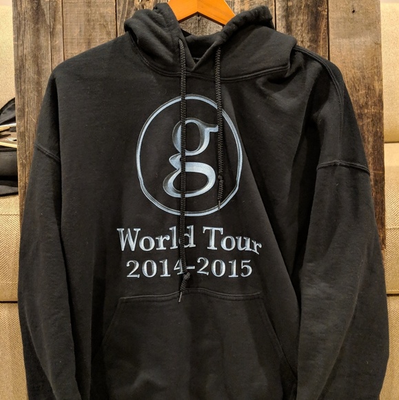 garth brooks sweatshirt